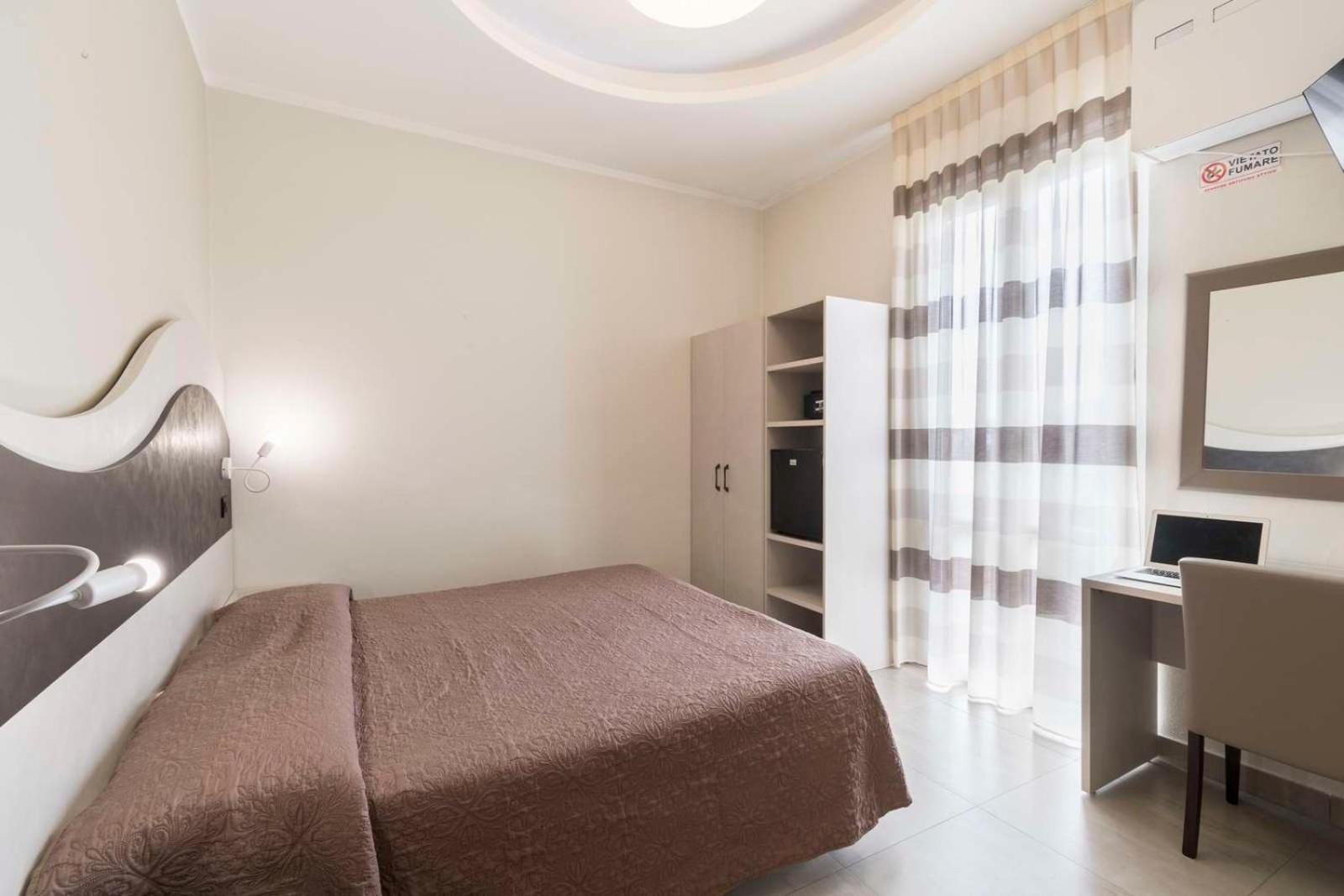 Hotel Roma Marina di Massa Dış mekan fotoğraf