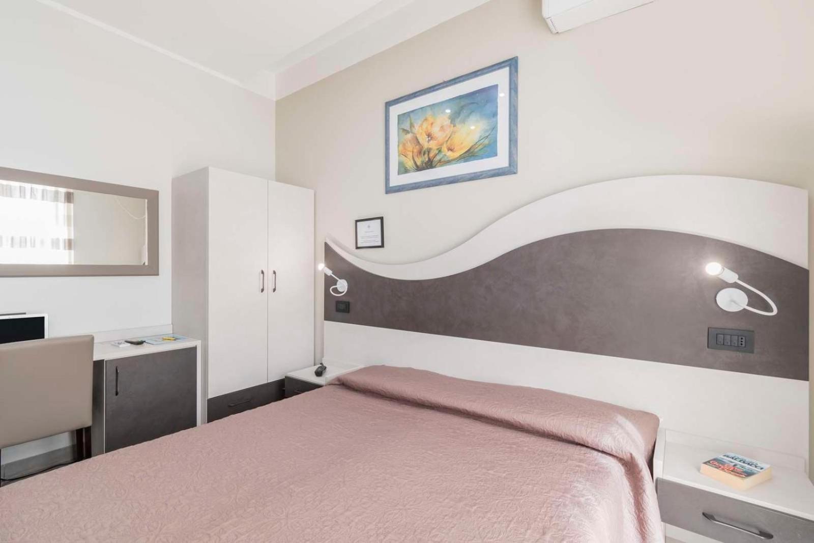 Hotel Roma Marina di Massa Dış mekan fotoğraf